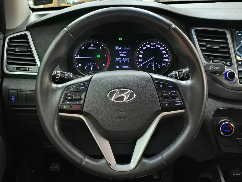 Hyundai Tucson Diesel 2.0 2Wd Modern | Mobile.bg � ����������� 10