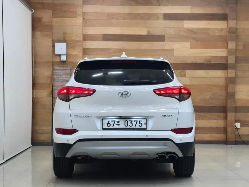 Hyundai Tucson Diesel 2.0 2Wd Modern | Mobile.bg � ����������� 4