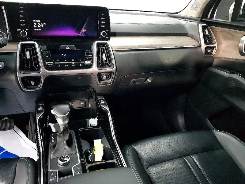 Kia Sorento, снимка 10 - Автомобили и джипове - 56737323