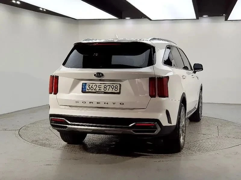 Kia Sorento, снимка 3 - Автомобили и джипове - 56737323