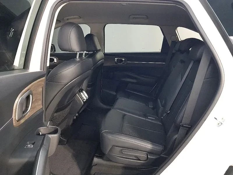 Kia Sorento, снимка 9 - Автомобили и джипове - 56737323