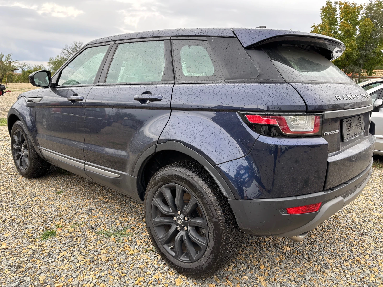 Land Rover Evoque Range Rover 2.0D - изображение 3