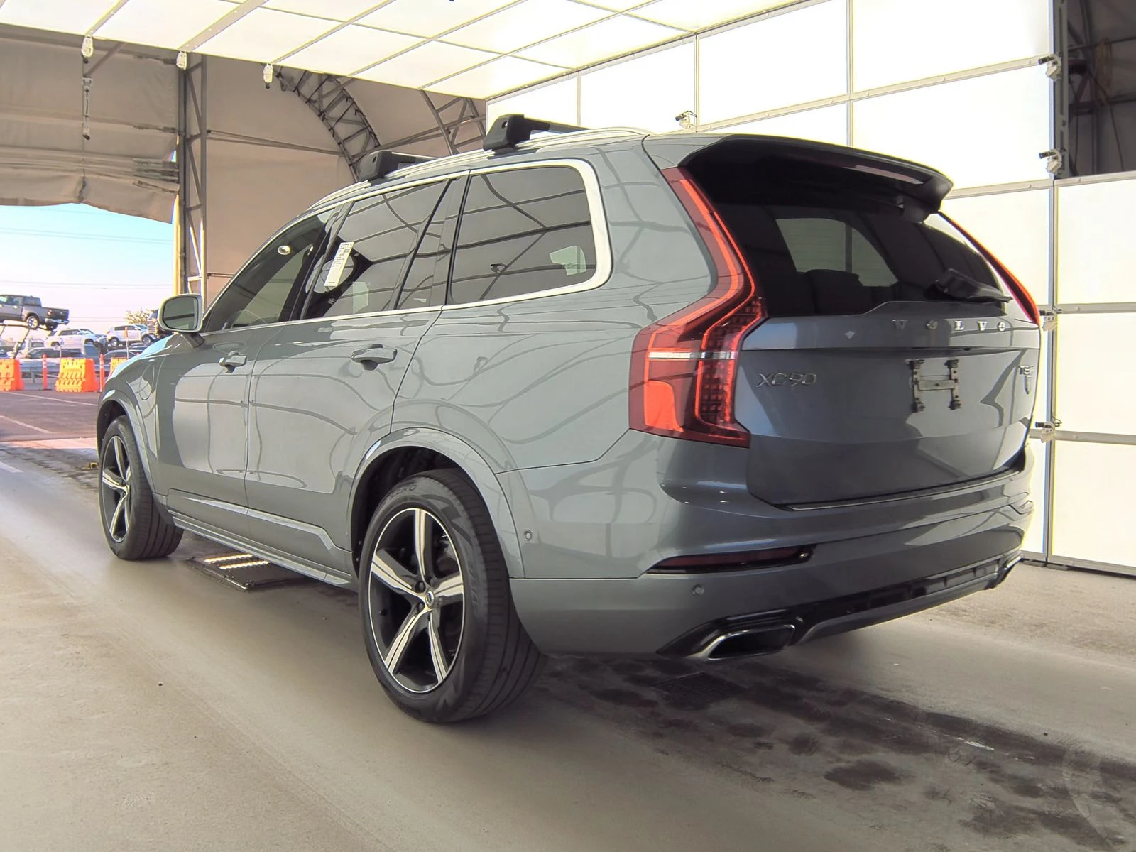Volvo Xc90 Plug-In Hybrid T8 R-Design* Bowers* Хедъп* Пано*  - изображение 2