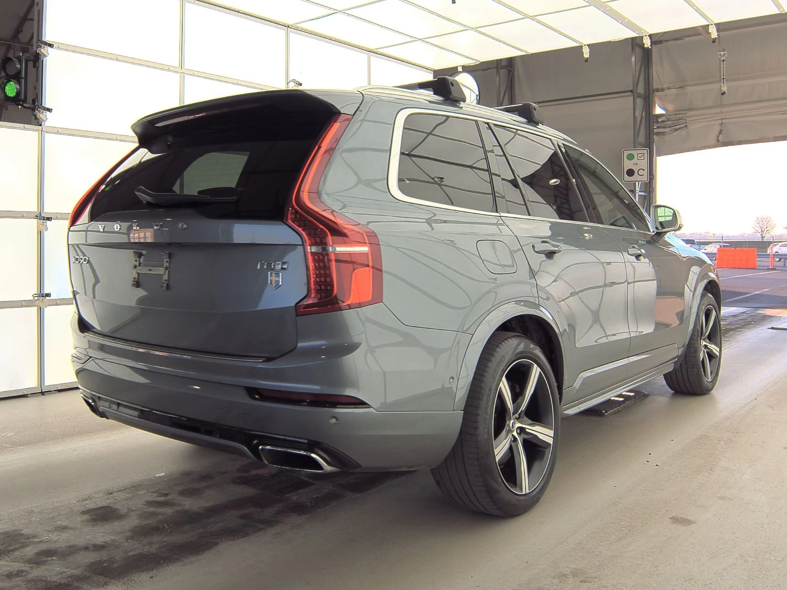 Volvo Xc90 Plug-In Hybrid T8 R-Design* Bowers* Хедъп* Пано*  - изображение 6