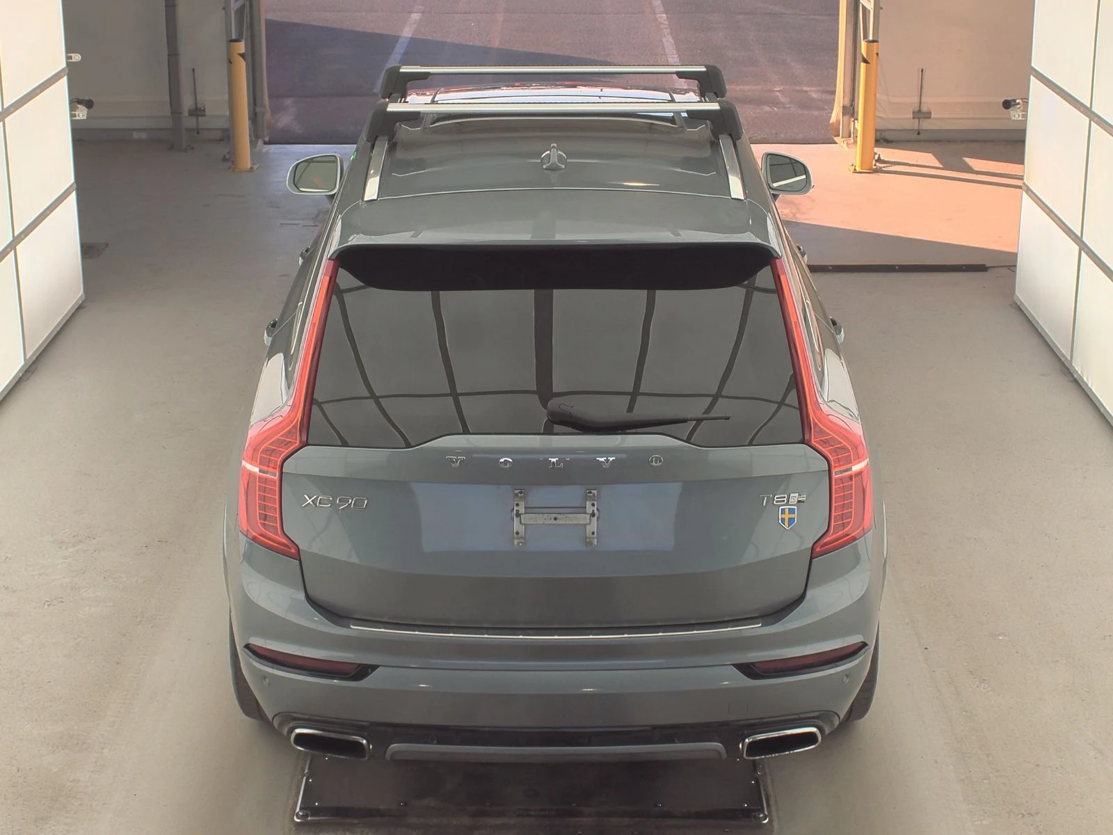 Volvo Xc90 Plug-In Hybrid T8 R-Design* Bowers* Хедъп* Пано*  - изображение 4