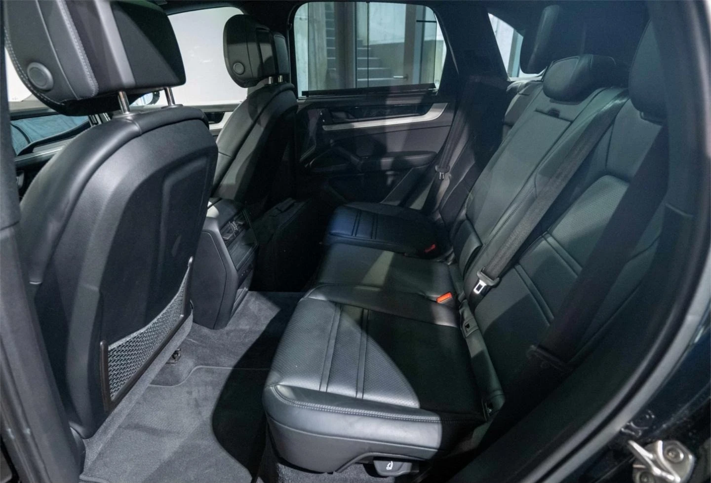 Porsche Cayenne E-HYBRID/FACELIFT/BOSE/PANO/360/SPORT CHRONO/ | Mobile.bg   16