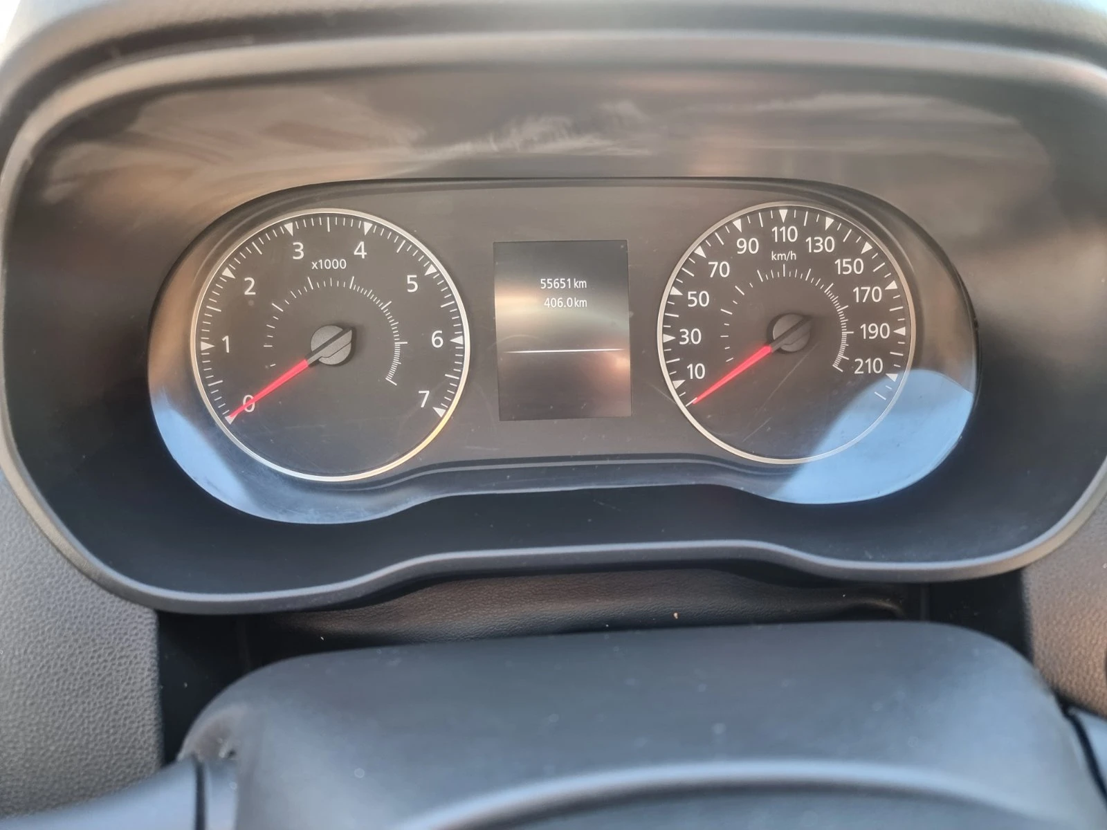 Dacia Duster Tce 150 4х4 BVM6 - изображение 9