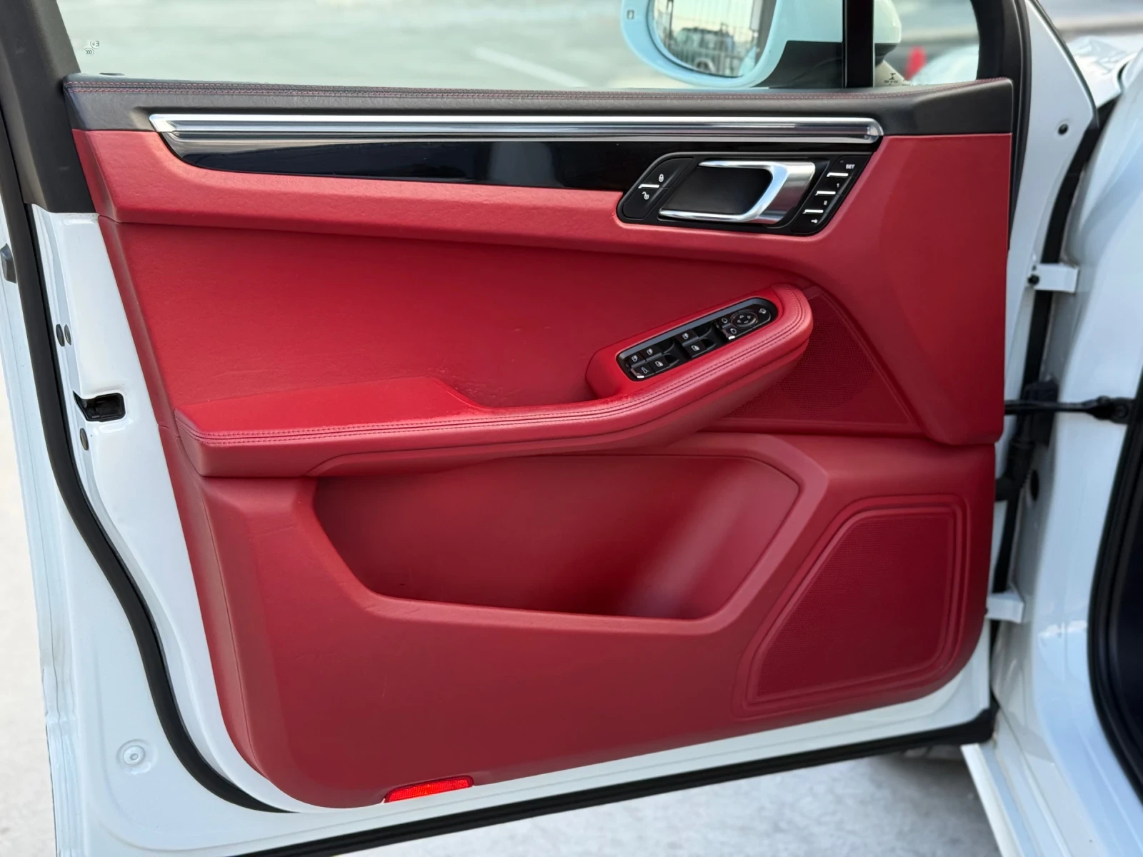 Porsche Macan 3.0D* 2016г* RED-Line* 124.000KM* Нов*  - изображение 8