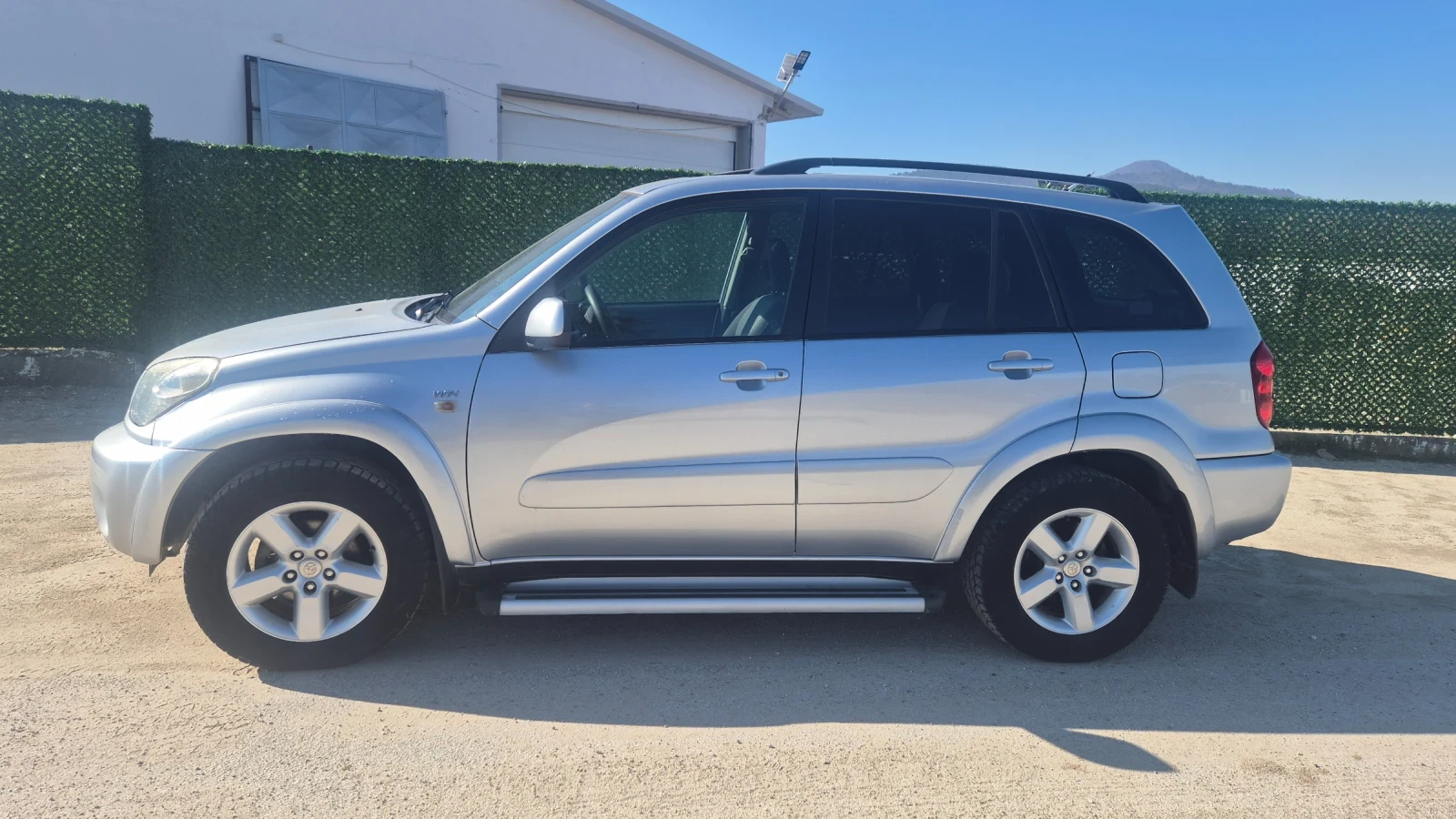 Toyota Rav4 2.0 150hp