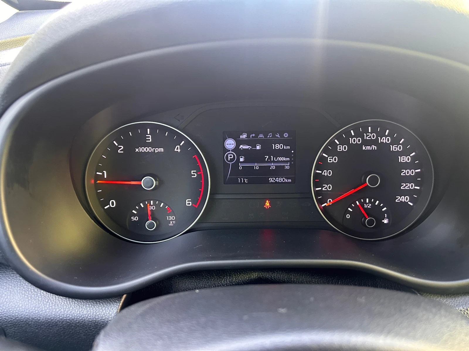 Kia Sportage 1.7 CRDi, снимка 8 - Автомобили и джипове - 53829512