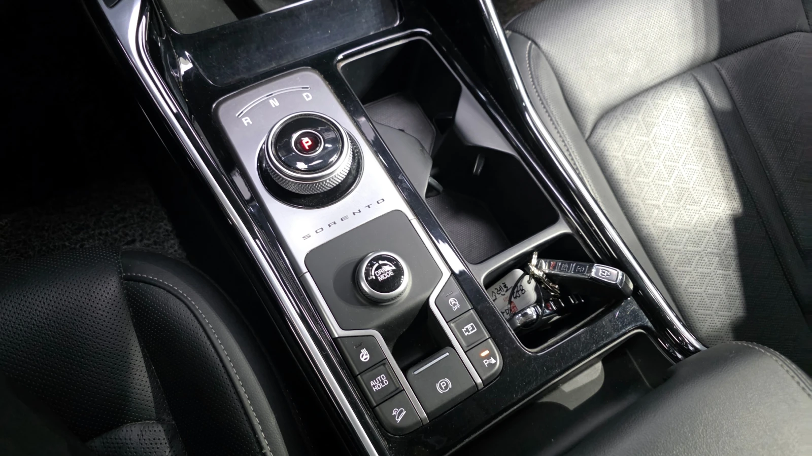 Kia Sorento 2.2 2WD NOBLESSE autogeorge.com, снимка 9 - Автомобили и джипове - 54049469