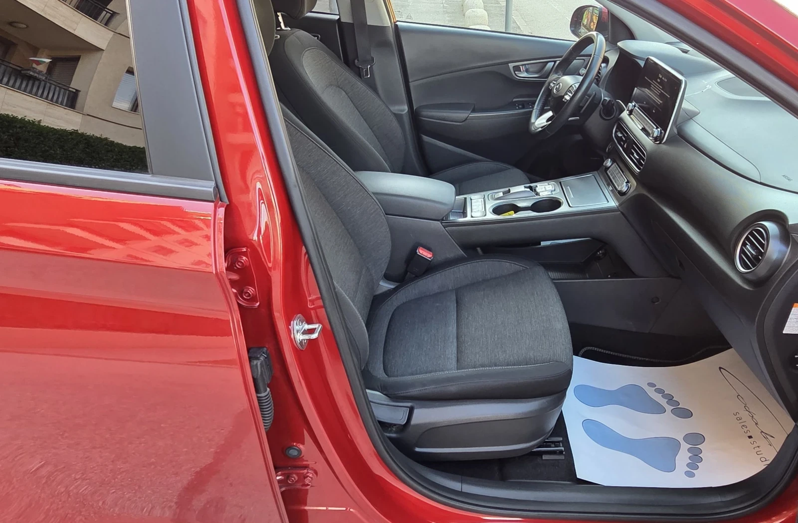 Hyundai Kona 64KWh/SOH100%, снимка 9 - Автомобили и джипове - 54838002