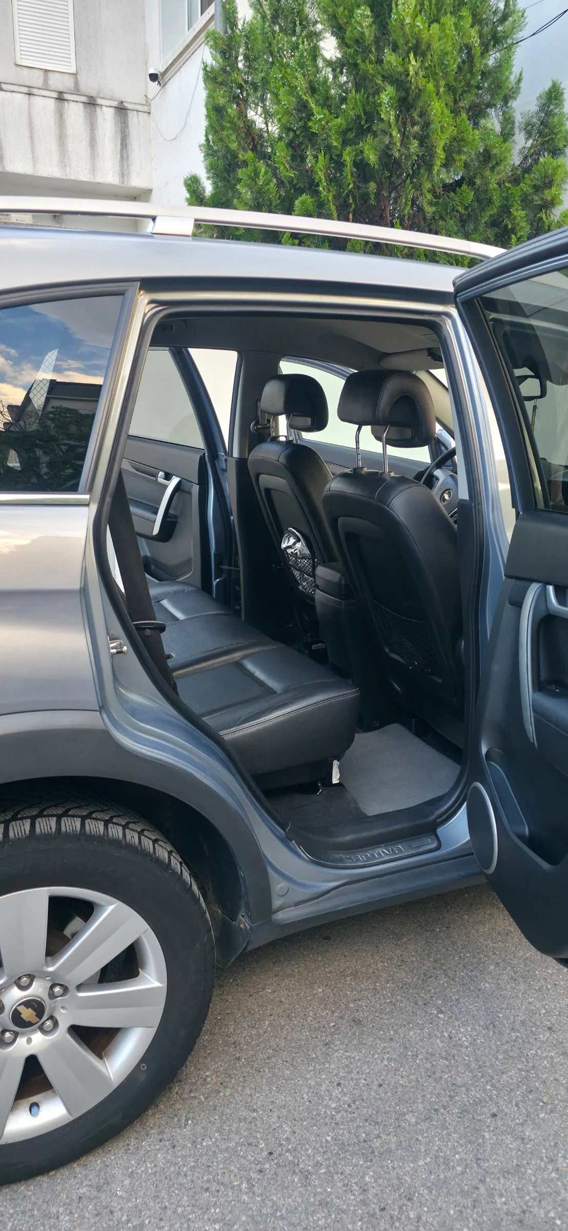 Chevrolet Captiva, снимка 9 - Автомобили и джипове - 54917951