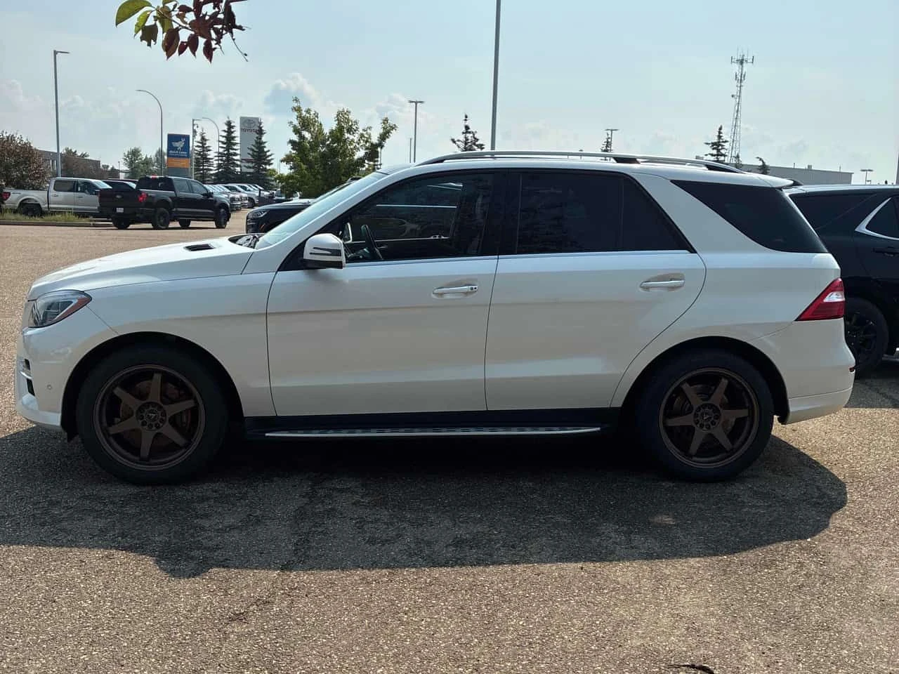 Mercedes-Benz ML 350 BlueTEC/ВТОРИ ГУМИ И ДЖАНТИ/ПОДГРЕВИ/ПАНОРАМА, снимка 3 - Автомобили и джипове - 55226417