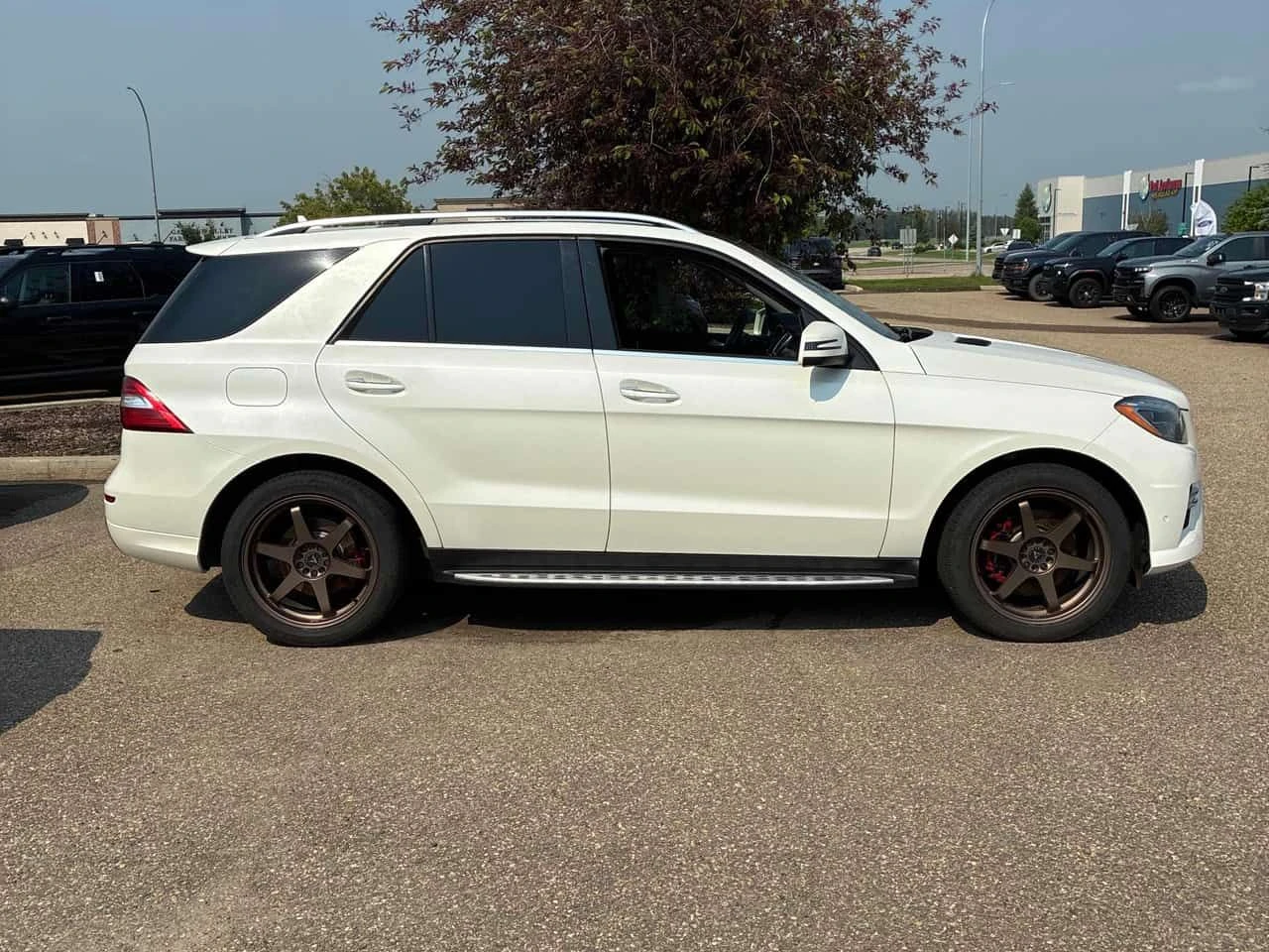 Mercedes-Benz ML 350 BlueTEC/ВТОРИ ГУМИ И ДЖАНТИ/ПОДГРЕВИ/ПАНОРАМА, снимка 4 - Автомобили и джипове - 55226417