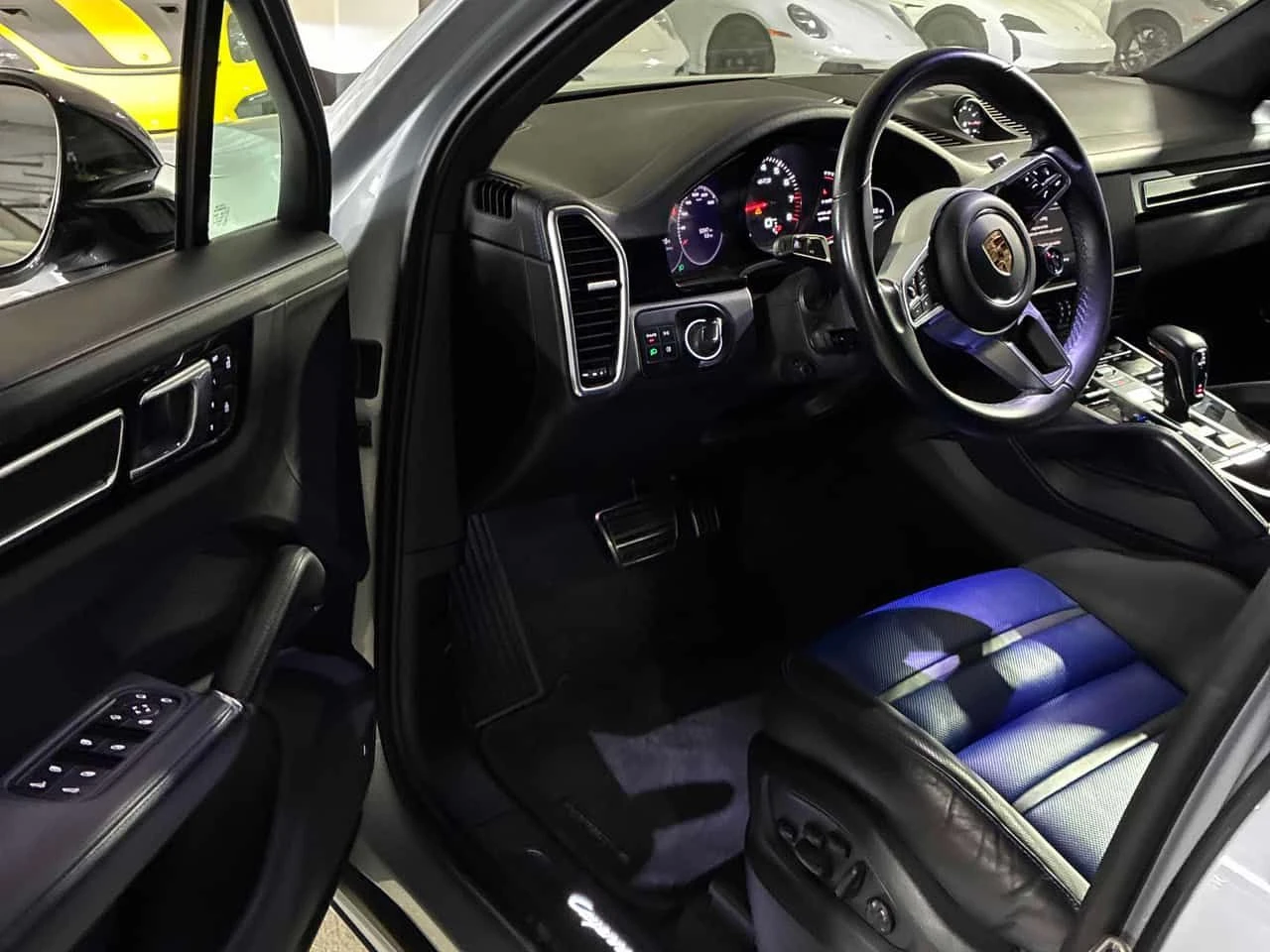 Porsche Cayenne * GTS * CARFAX * ОПЦИЯ ЗА ФИНАНСИРАНЕ , снимка 5 - Автомобили и джипове - 55246274