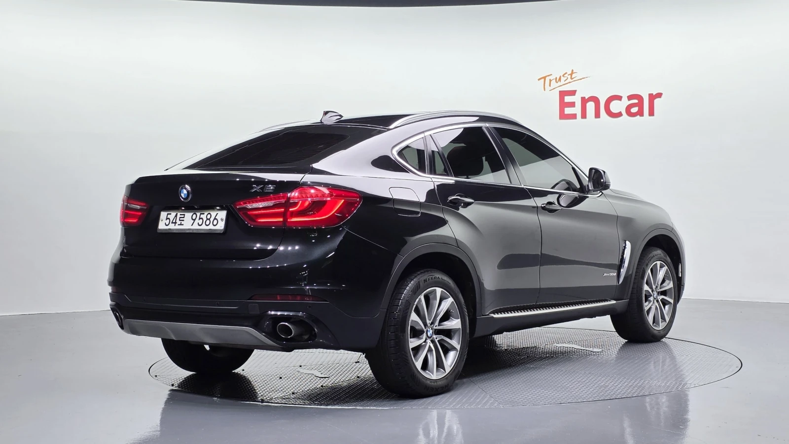 BMW X6 | АВТОКРЕДИТ БЕЗ ПЪРВОНАЧАЛНА ВНОСКА | , снимка 3 - Автомобили и джипове - 55277165