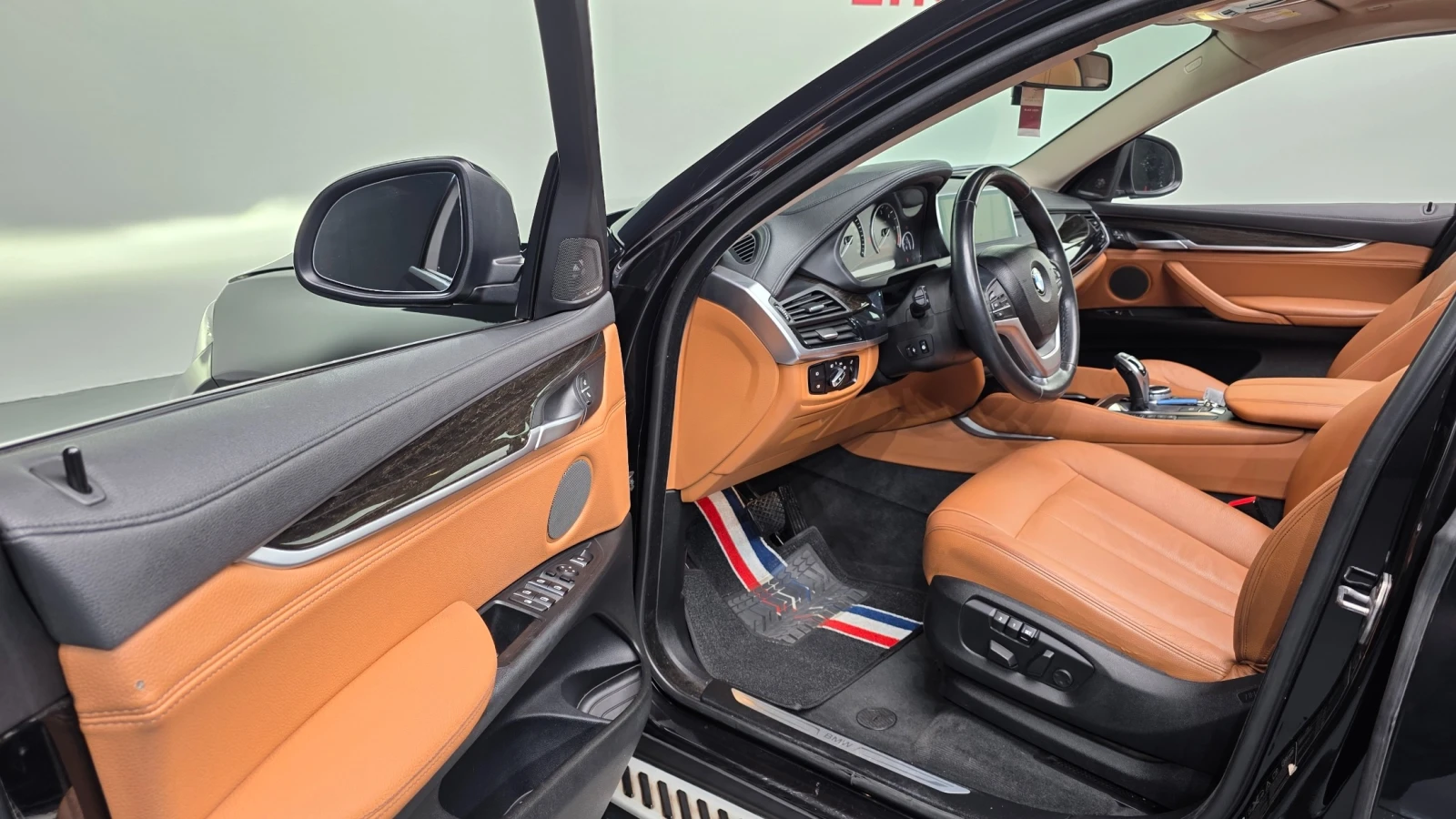 BMW X6 | АВТОКРЕДИТ БЕЗ ПЪРВОНАЧАЛНА ВНОСКА | , снимка 11 - Автомобили и джипове - 55277165