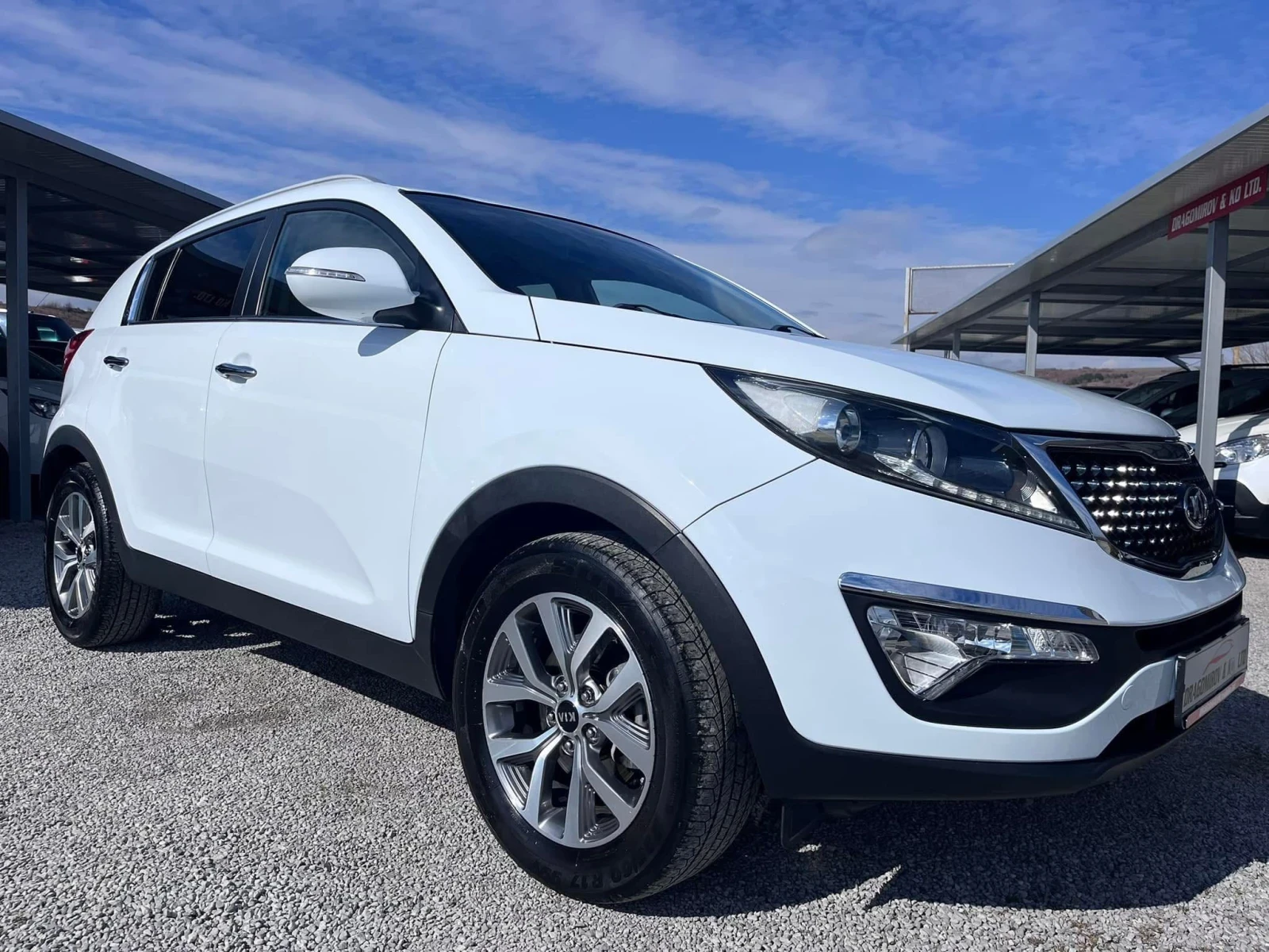 Kia Sportage 1.6EcoGPL / Регистриран, снимка 3 - Автомобили и джипове - 55552025