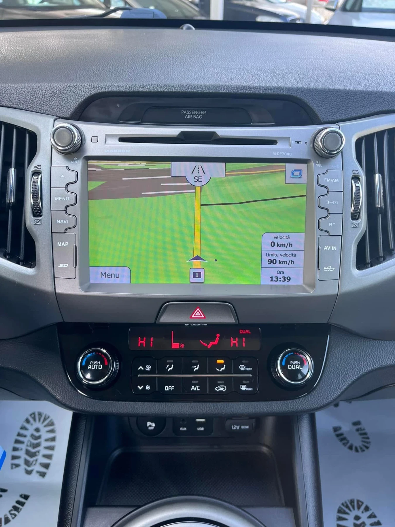Kia Sportage 1.6EcoGPL / Регистриран, снимка 12 - Автомобили и джипове - 55552025