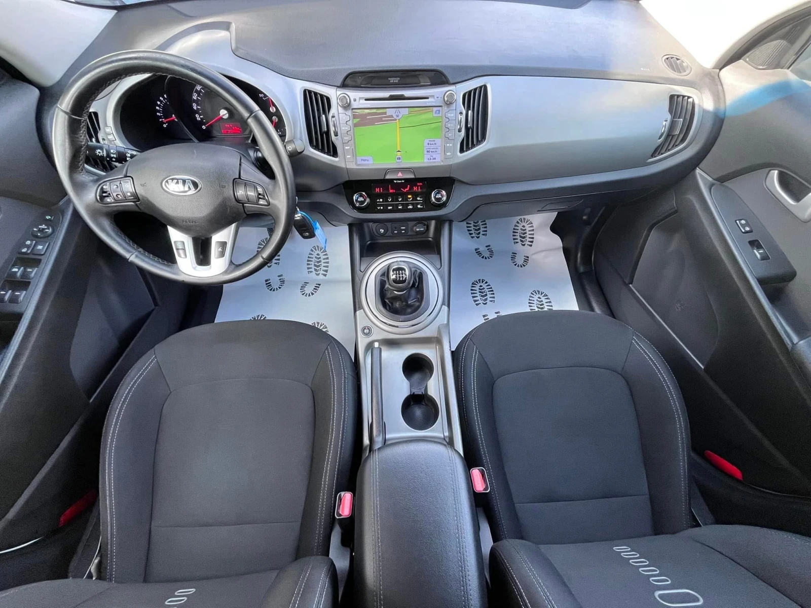 Kia Sportage 1.6EcoGPL / Регистриран, снимка 10 - Автомобили и джипове - 55552025