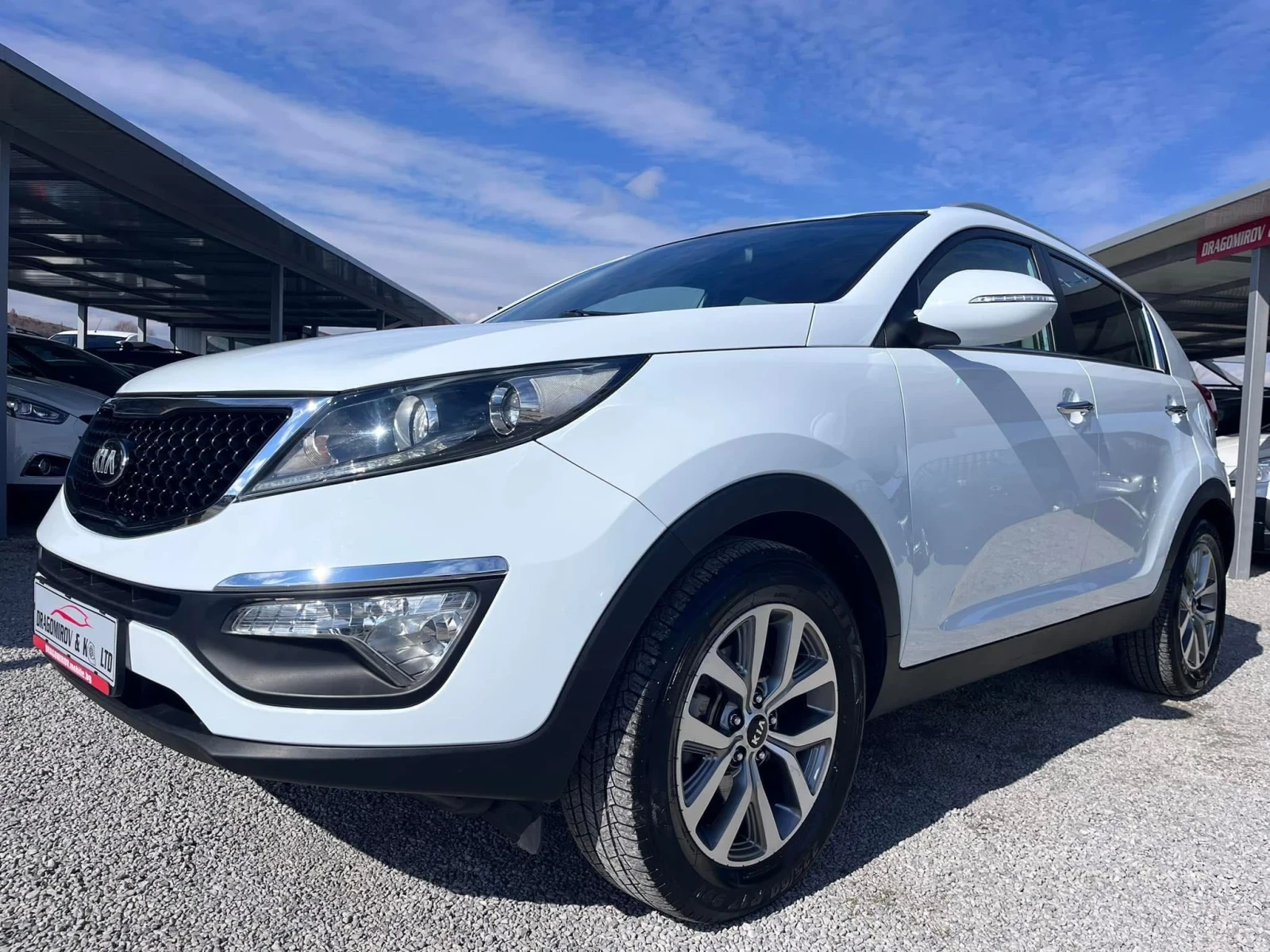 Kia Sportage 1.6EcoGPL / Регистриран, снимка 4 - Автомобили и джипове - 55552025