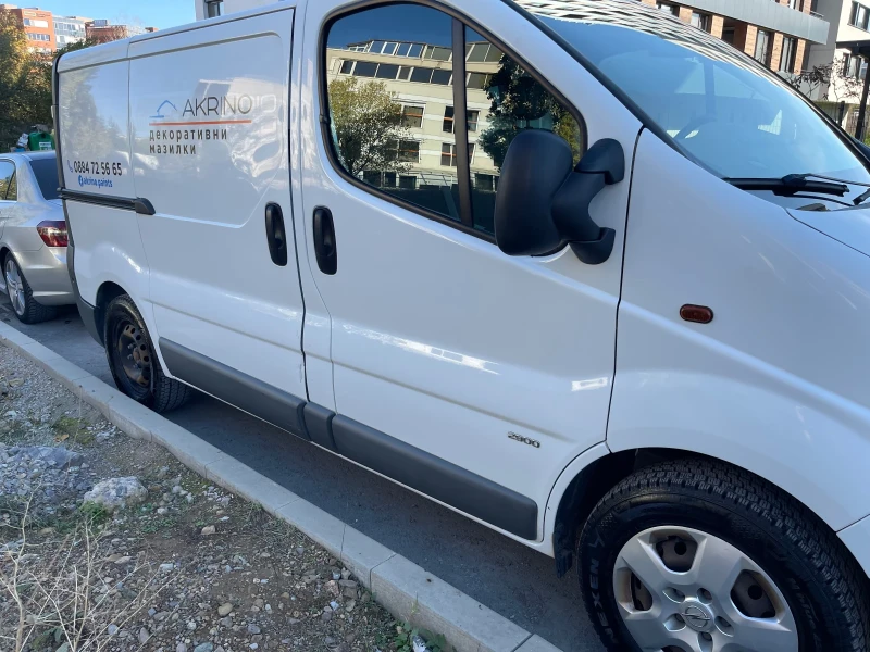 Opel Vivaro, снимка 5 - Бусове и автобуси - 48345355