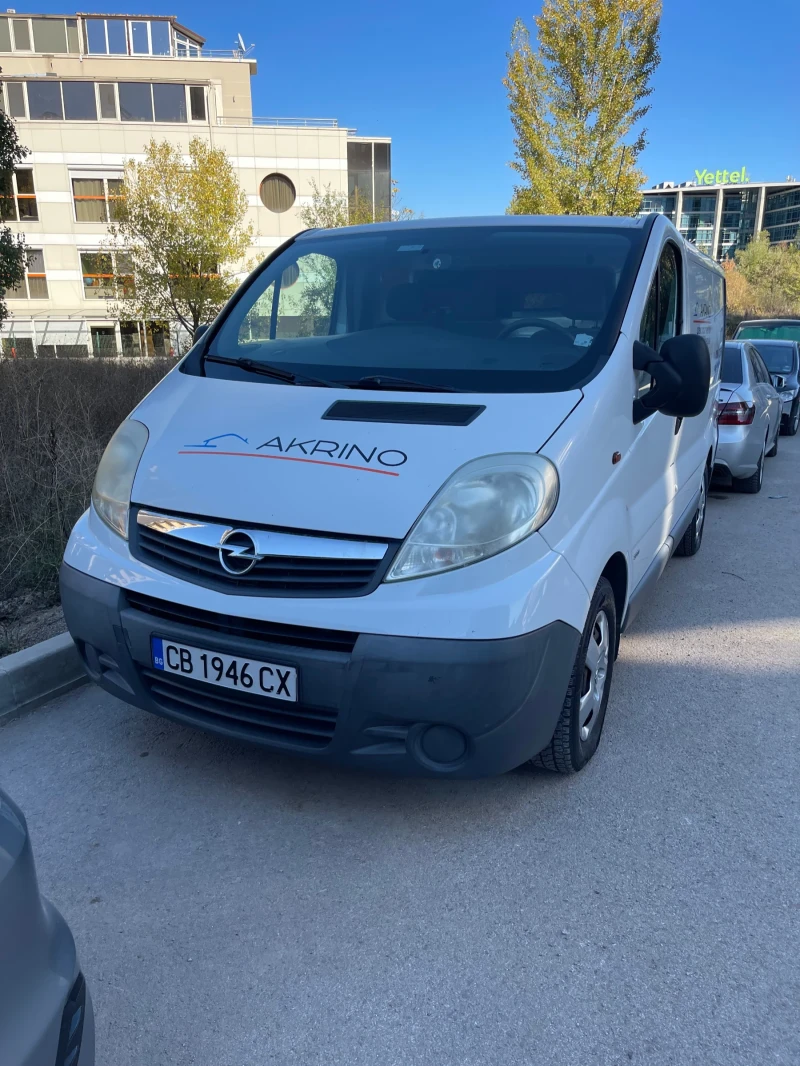 Opel Vivaro, снимка 1 - Бусове и автобуси - 48345355