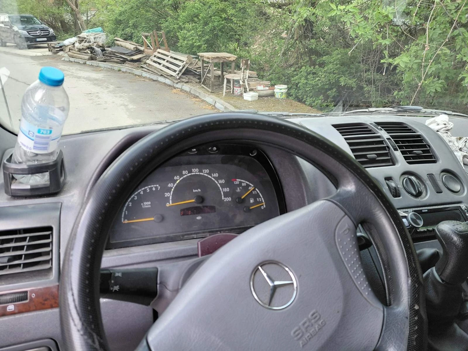 Mercedes-Benz Vito 112товарен, снимка 4 - Бусове и автобуси - 54675175