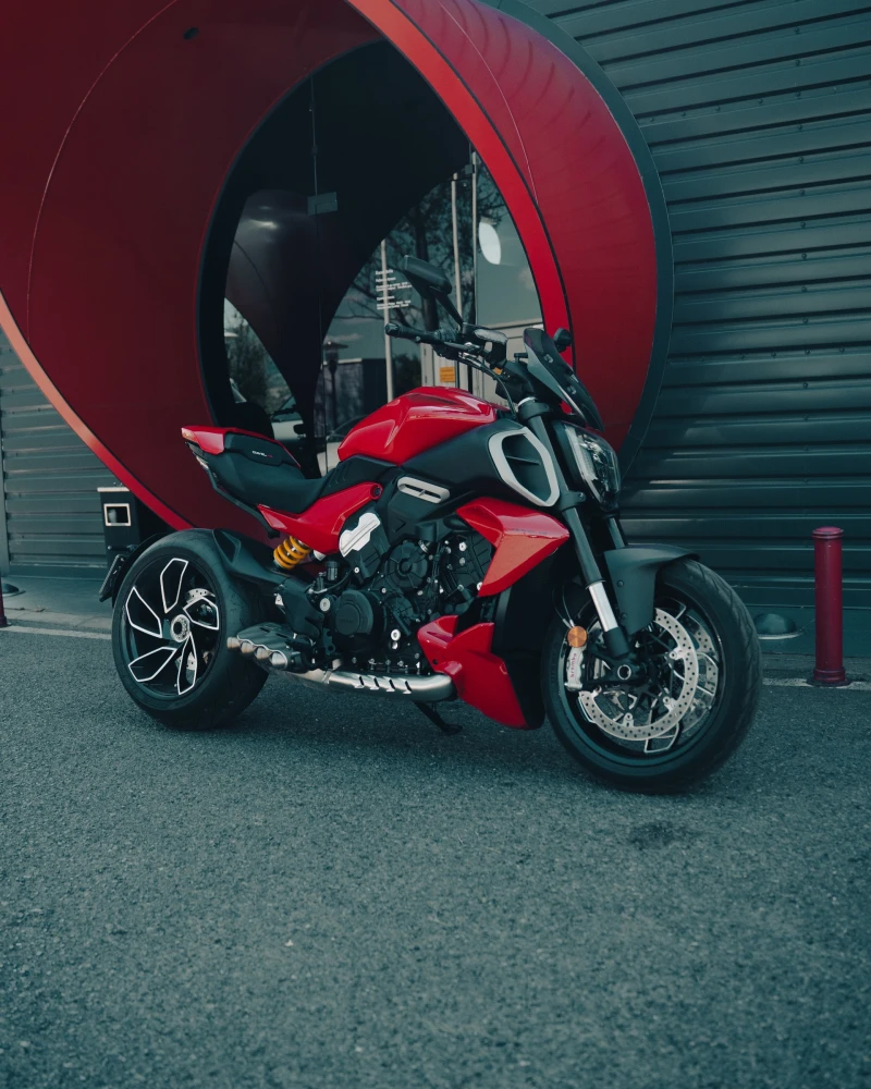 Ducati Diavel V4, снимка 2 - Мотоциклети и мототехника - 51760319