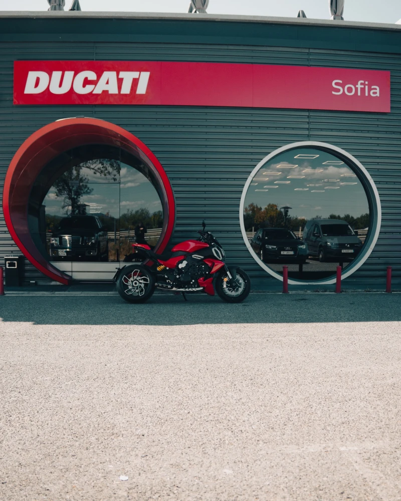 Ducati Diavel V4