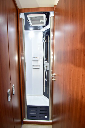  Mobilvetta K Yacht 89 | Mobile.bg    14