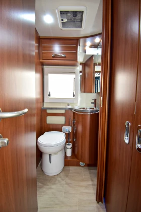 Обява за продажба на Кемпер Mobilvetta K Yacht 89/ЛИЗИНГ ~ 110 950 лв. - изображение 11