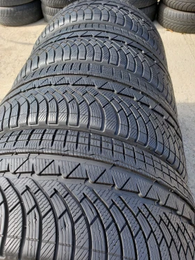 Гуми Зимни 225/35R19, снимка 4