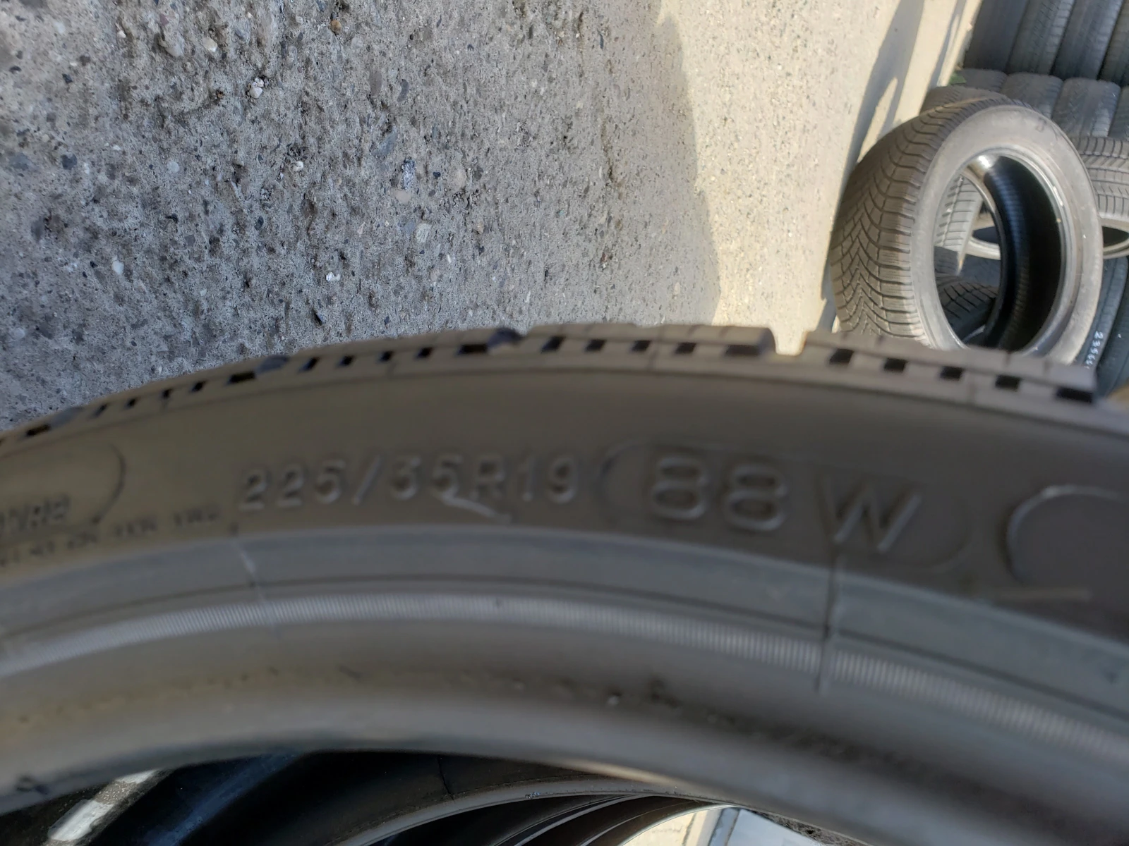���� 225/35R19 | Mobile.bg � ����������� 8