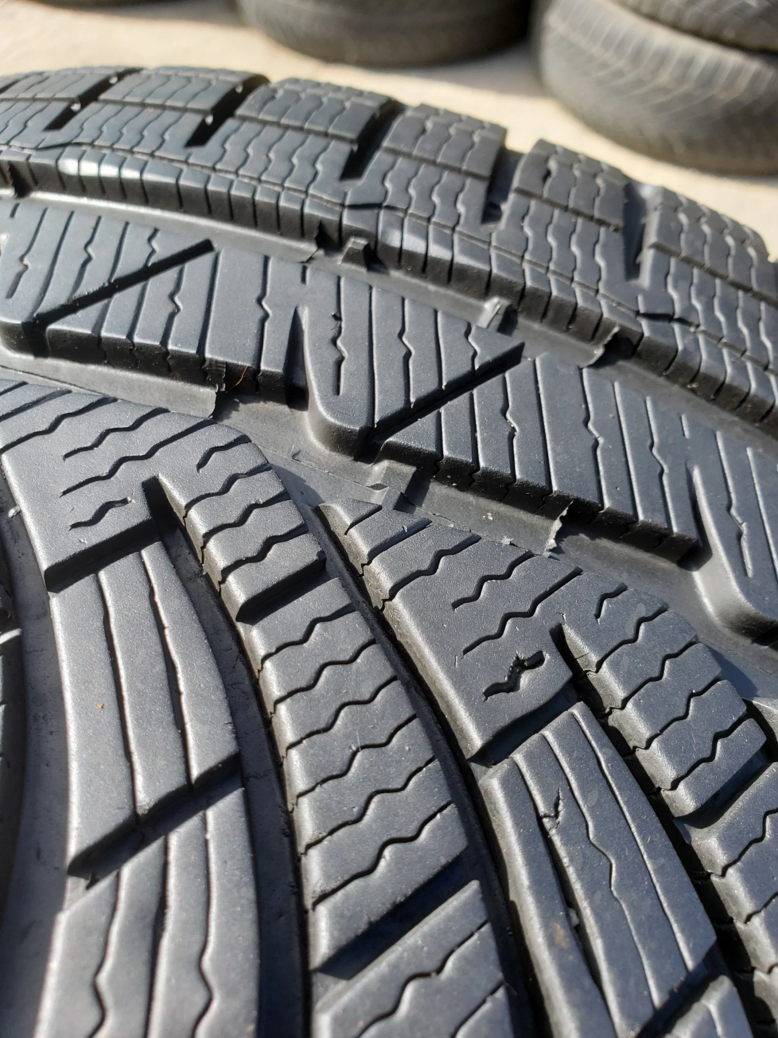 ���� 225/35R19 | Mobile.bg � ����������� 9