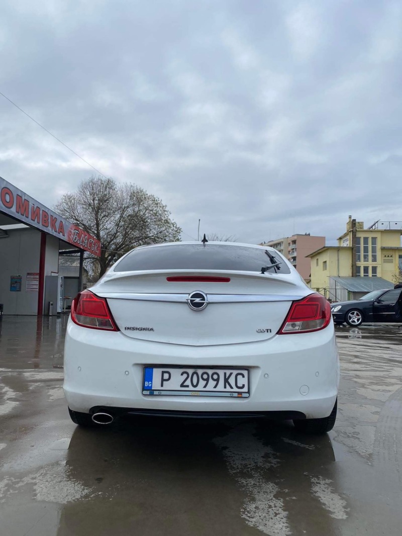 Opel Insignia, снимка 3 - Автомобили и джипове - 45021322