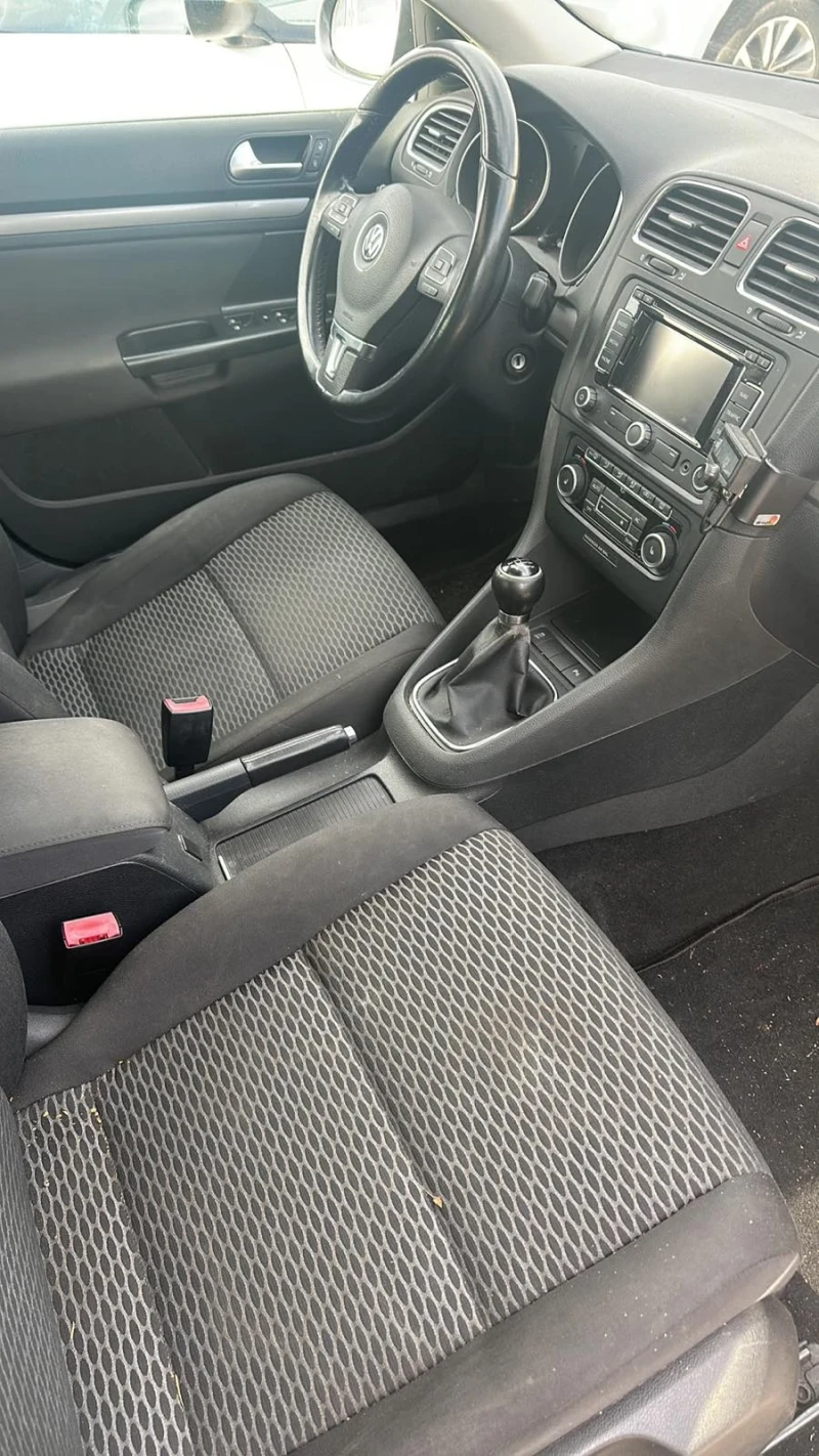 VW Golf, снимка 16 - Автомобили и джипове - 52579261