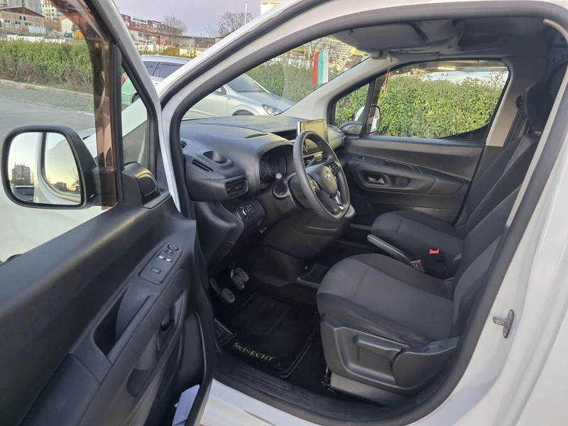 Opel Combo 1.5 HDI, снимка 13 - Автомобили и джипове - 52616956