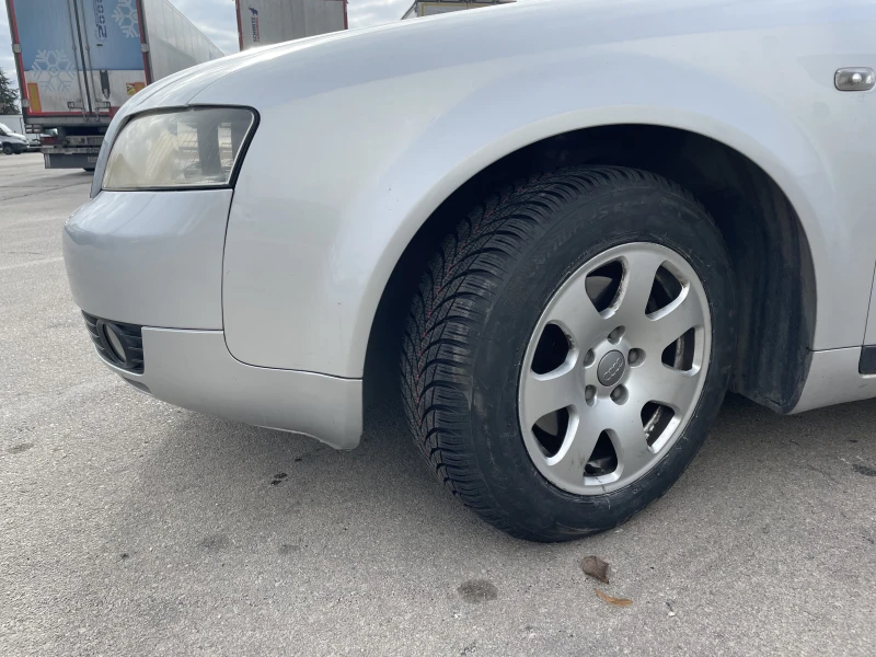 Audi A4 AVANT 2.0 Газ/Бензин, снимка 15 - Автомобили и джипове - 53224393