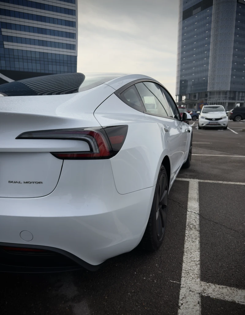 Tesla Model 3 НАЛИЧНА! Model 3 HIGHLAND LR AWD 21 900км., снимка 10 - Автомобили и джипове - 53362738