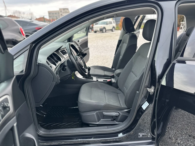 VW Golf 1.6TDI* Подгрев, снимка 13 - Автомобили и джипове - 53384359