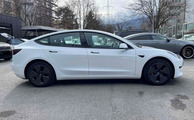 Tesla Model 3, снимка 6 - Автомобили и джипове - 39359549