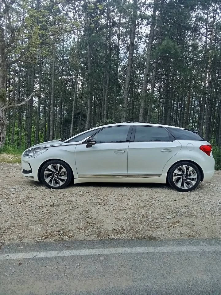 Citroen DS5, снимка 3 - Автомобили и джипове - 55553170