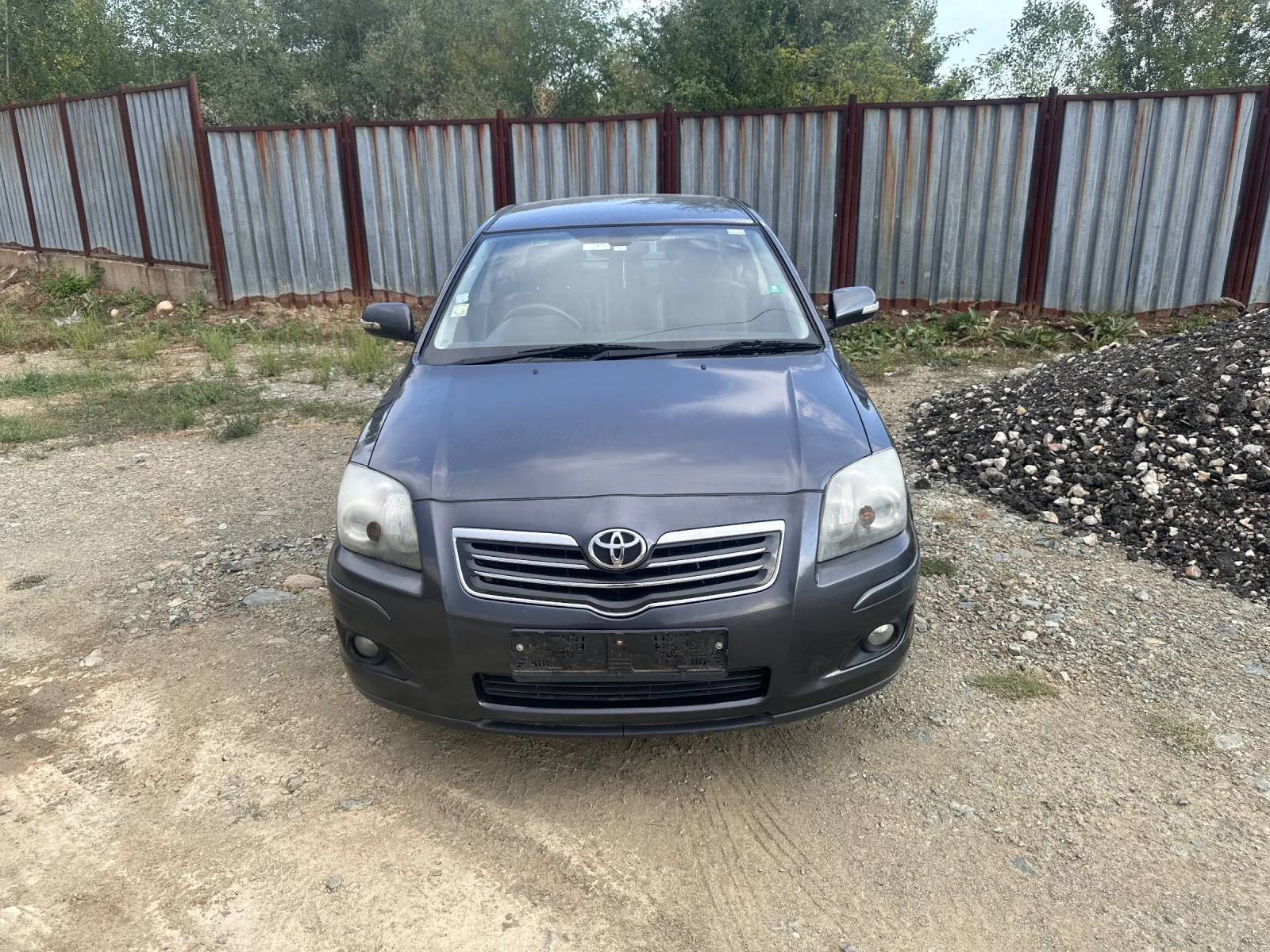 Toyota Avensis НА ЧАСТИ 2.2 D-CAt 177к.с Т25 Facelift седан - изображение 2