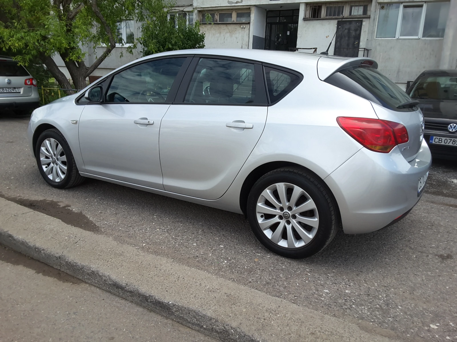 Opel Astra 1.6i 193000км АВТОМАТ - изображение 6