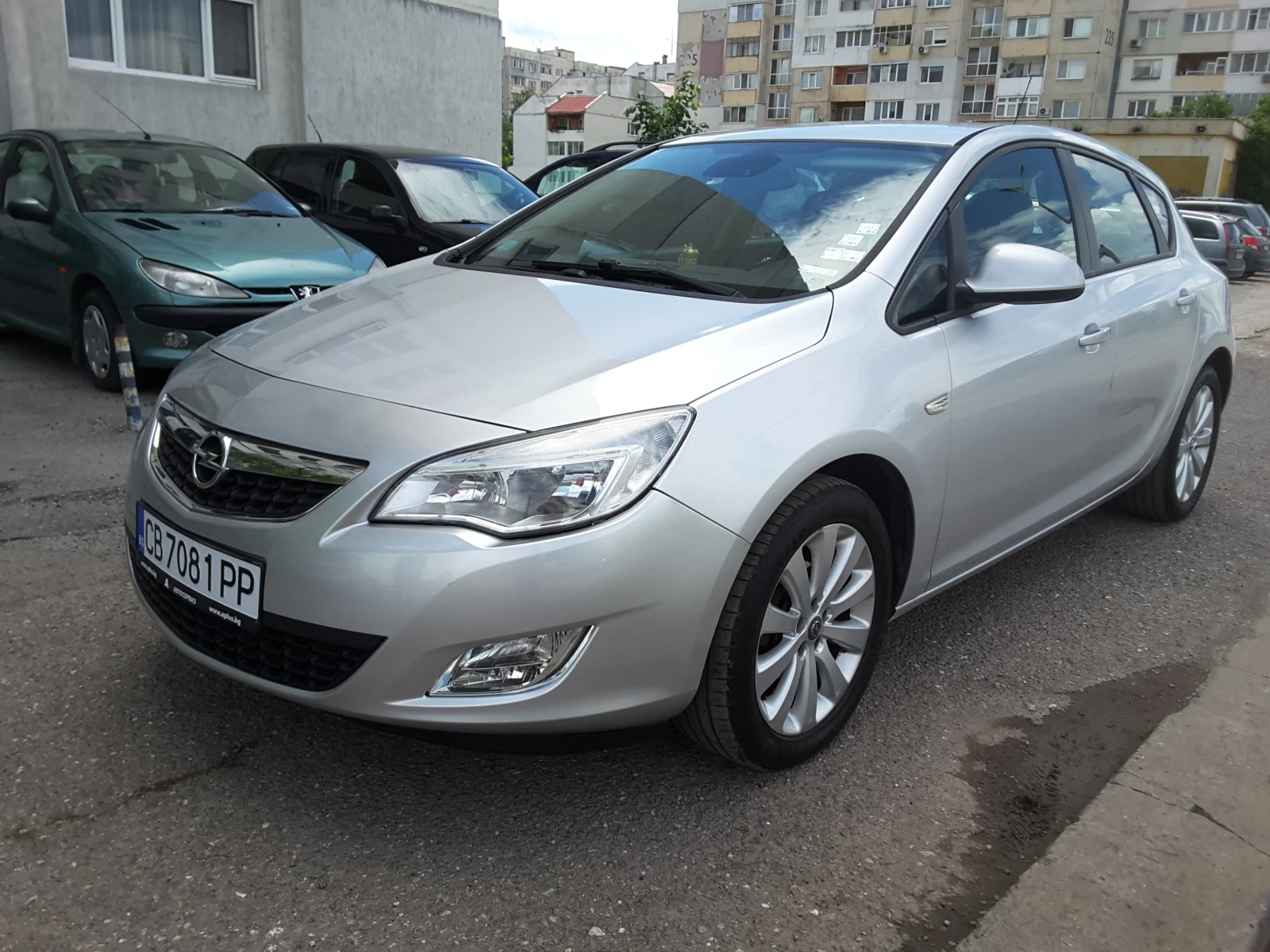 Opel Astra 1.6i 193000км АВТОМАТ - изображение 9