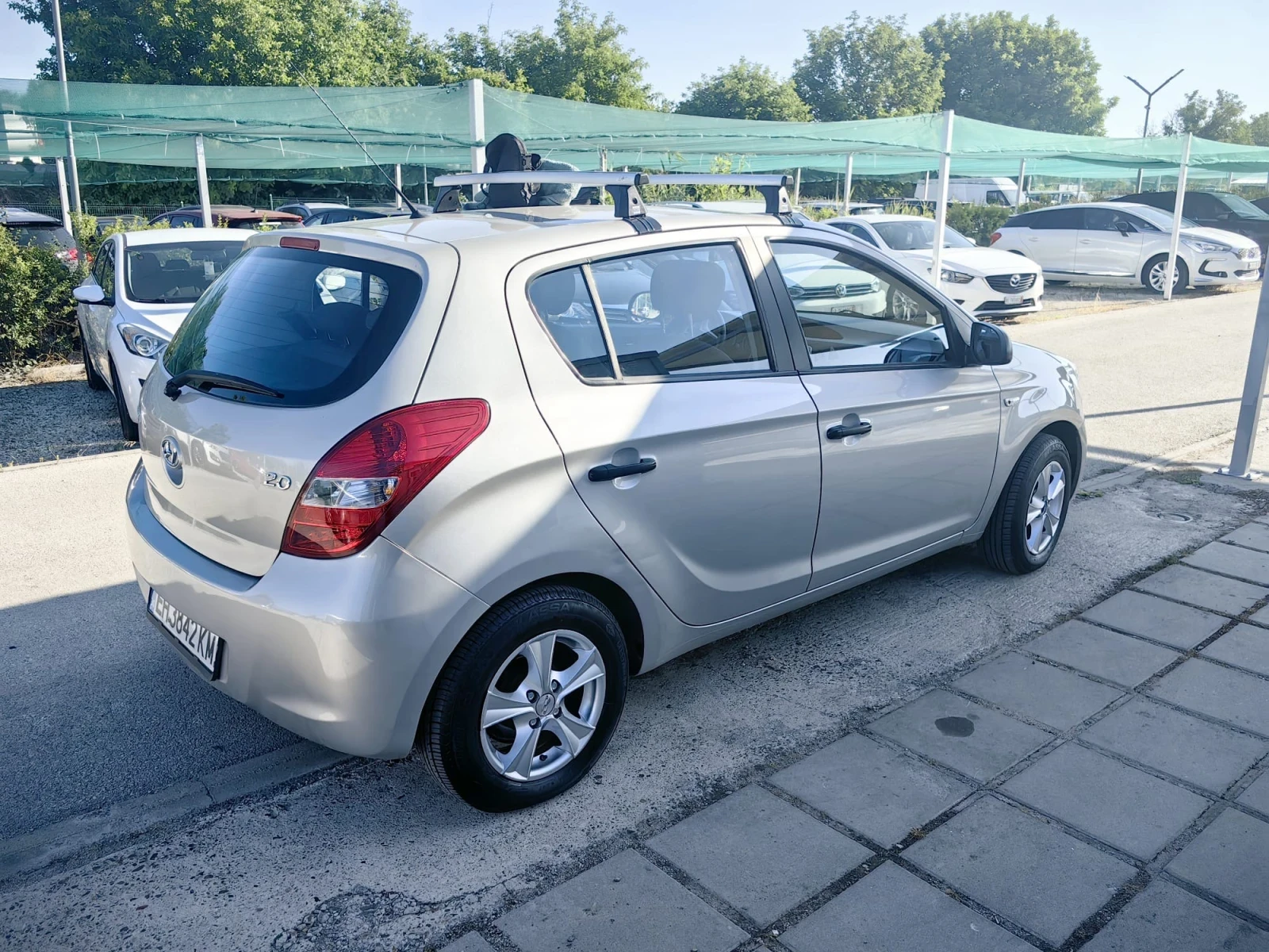 Hyundai I20 1.2-78к.с.  ГАЗ - изображение 8