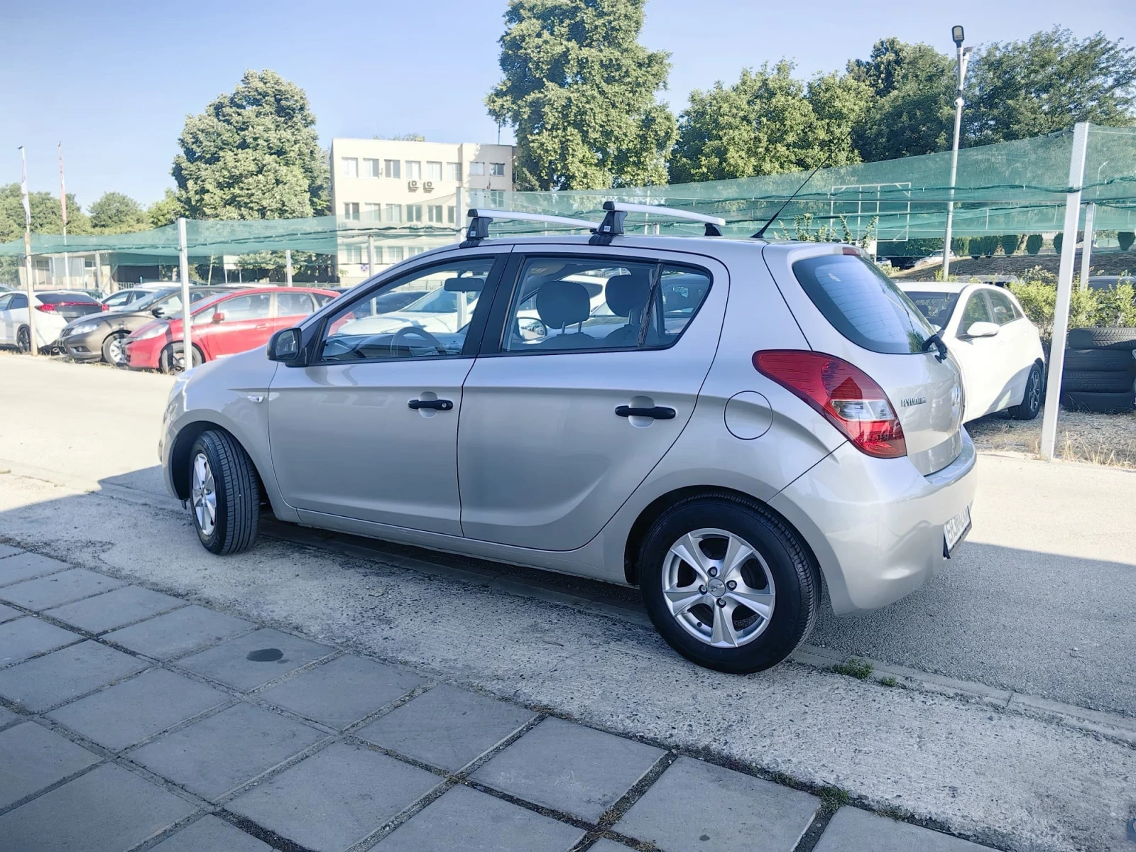 Hyundai I20 1.2-78к.с.  ГАЗ - изображение 7
