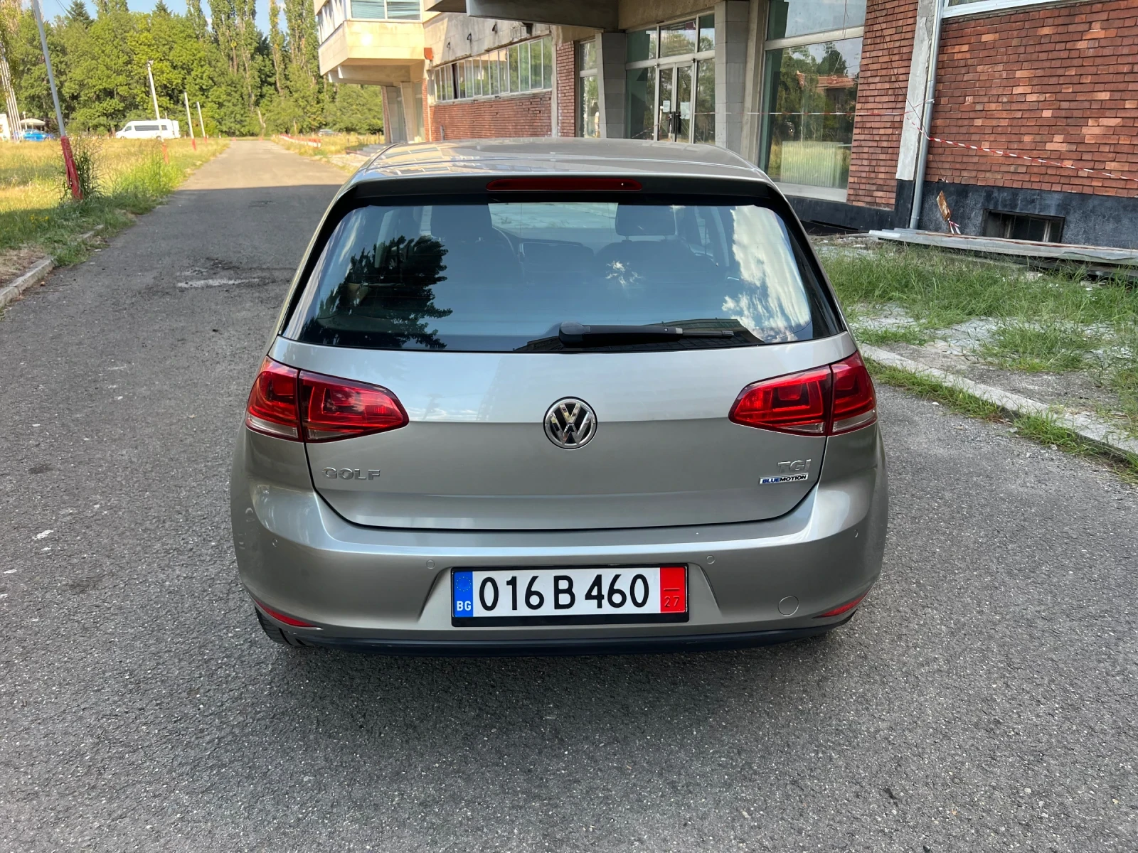 VW Golf 1.4TGI* BLUEMOTION* DSG* HIGHLINE - изображение 6